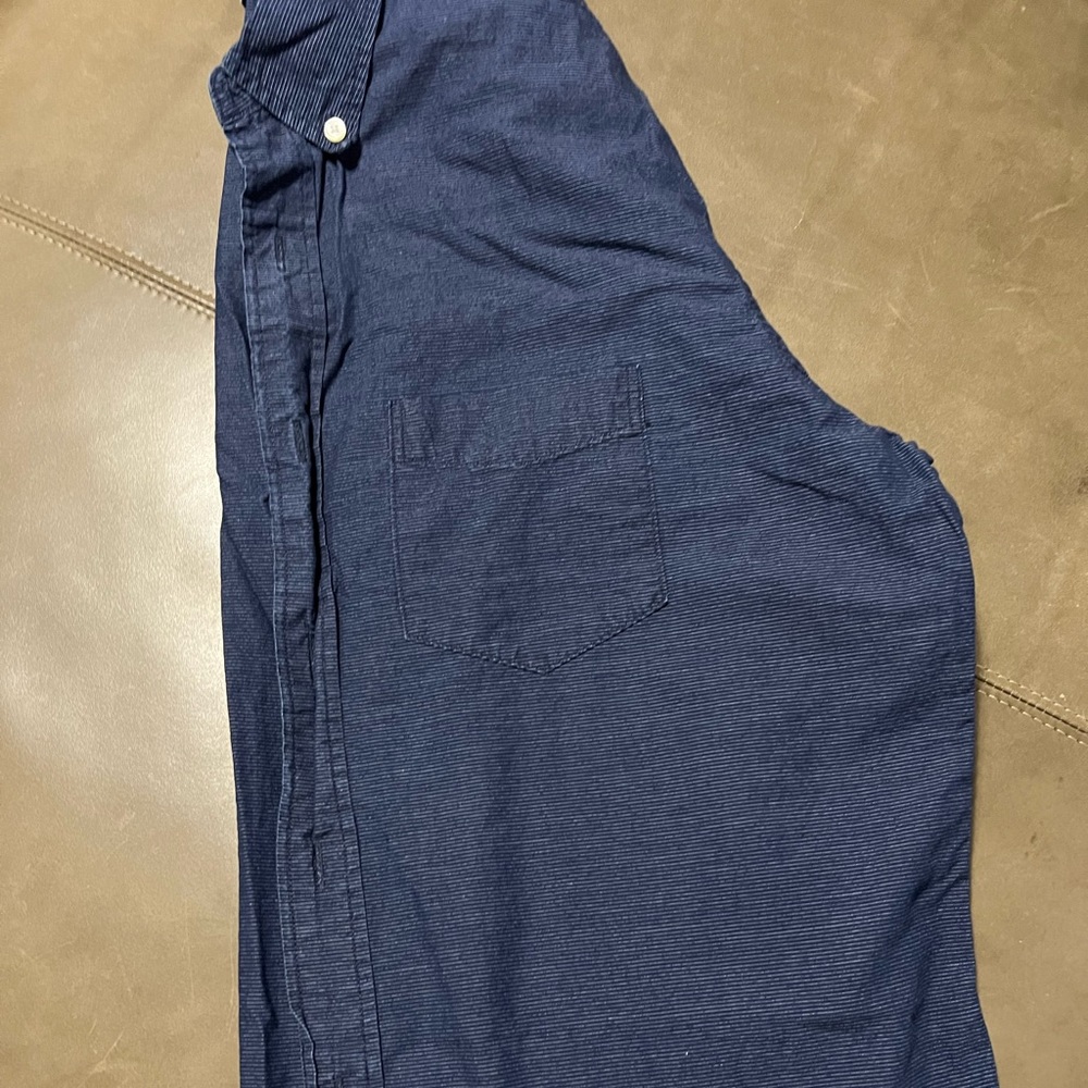 American Eagle Outfitters CLASSIC FIT long sleeve medium